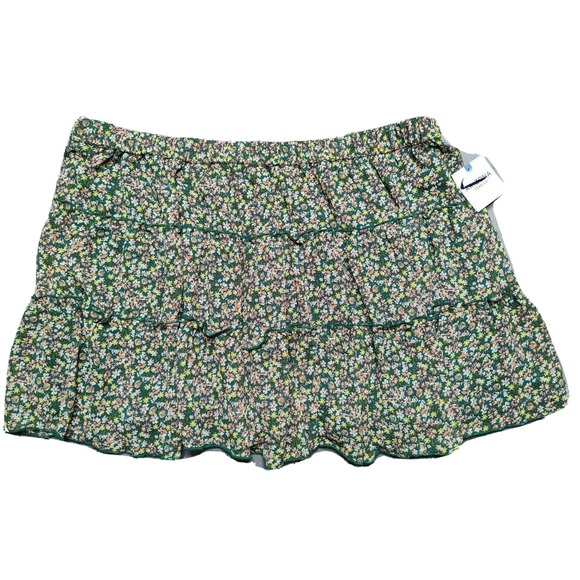 Arizona Jeans Dresses & Skirts - ARIZONA JEANS Women 2XL Green Floral Lined 16" Mini‎ Skirt NEW